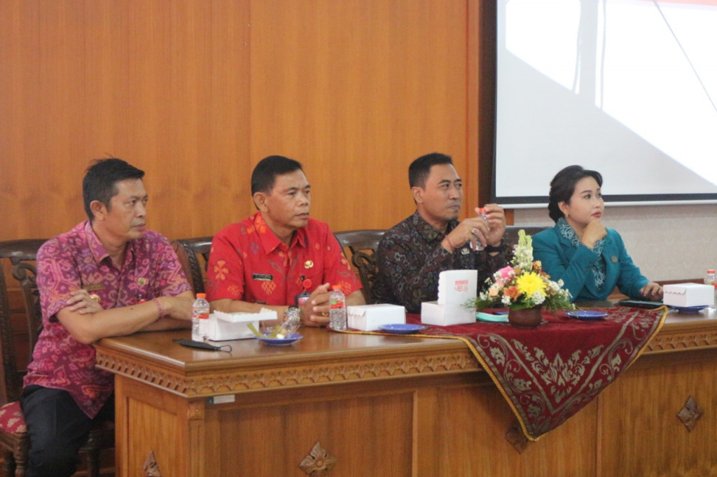 Pelantikan Ketua Tim Penggerak PKK Desa Dalung